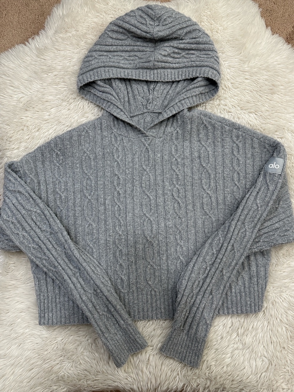 ALO Yoga Cable knit Winter Bliss hoodie & Bliss Pant Matching Set - Picture 7 of 16
